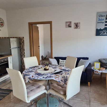 Apartman Luka Banjole Exterior photo