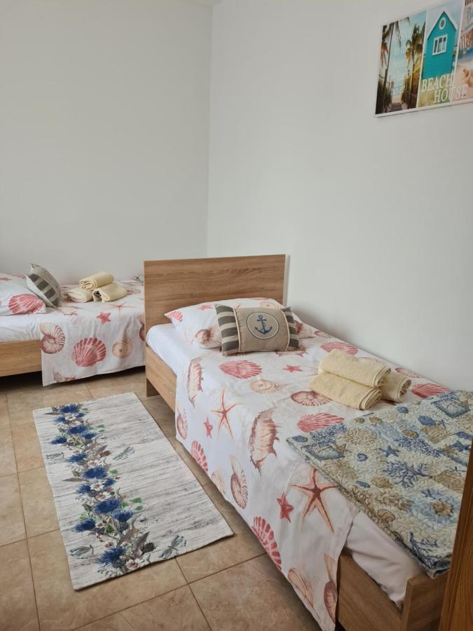 Apartman Luka Banjole Exterior photo