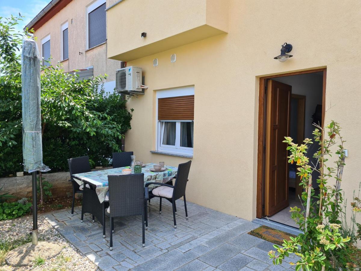 Apartman Luka Banjole Exterior photo
